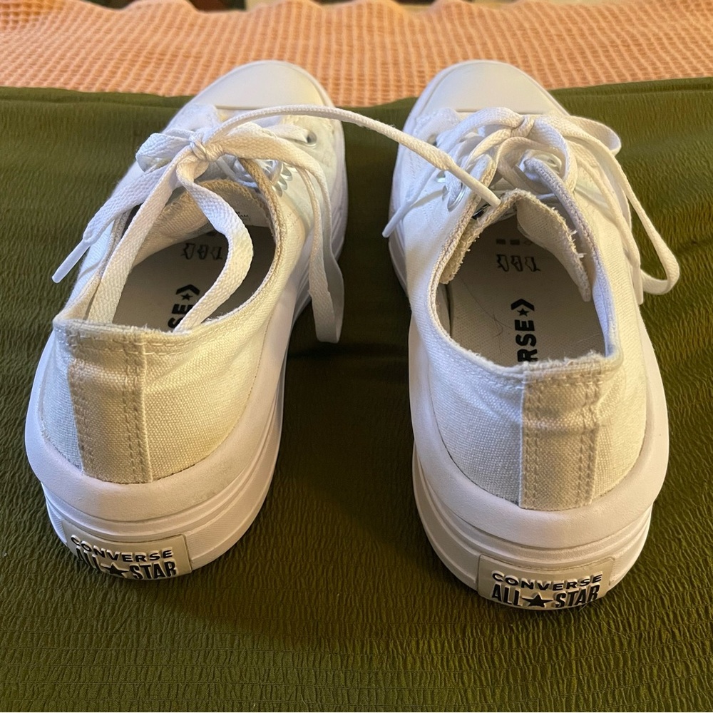 White Converse Move - Picture 4 of 6